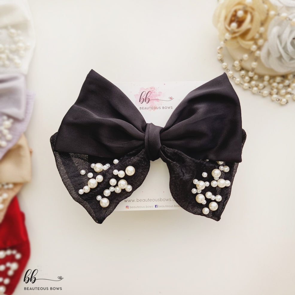 Pretty in Pearls Hair Bow