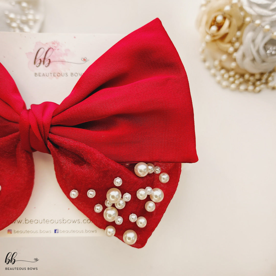 Pretty in Pearls Hair Bow
