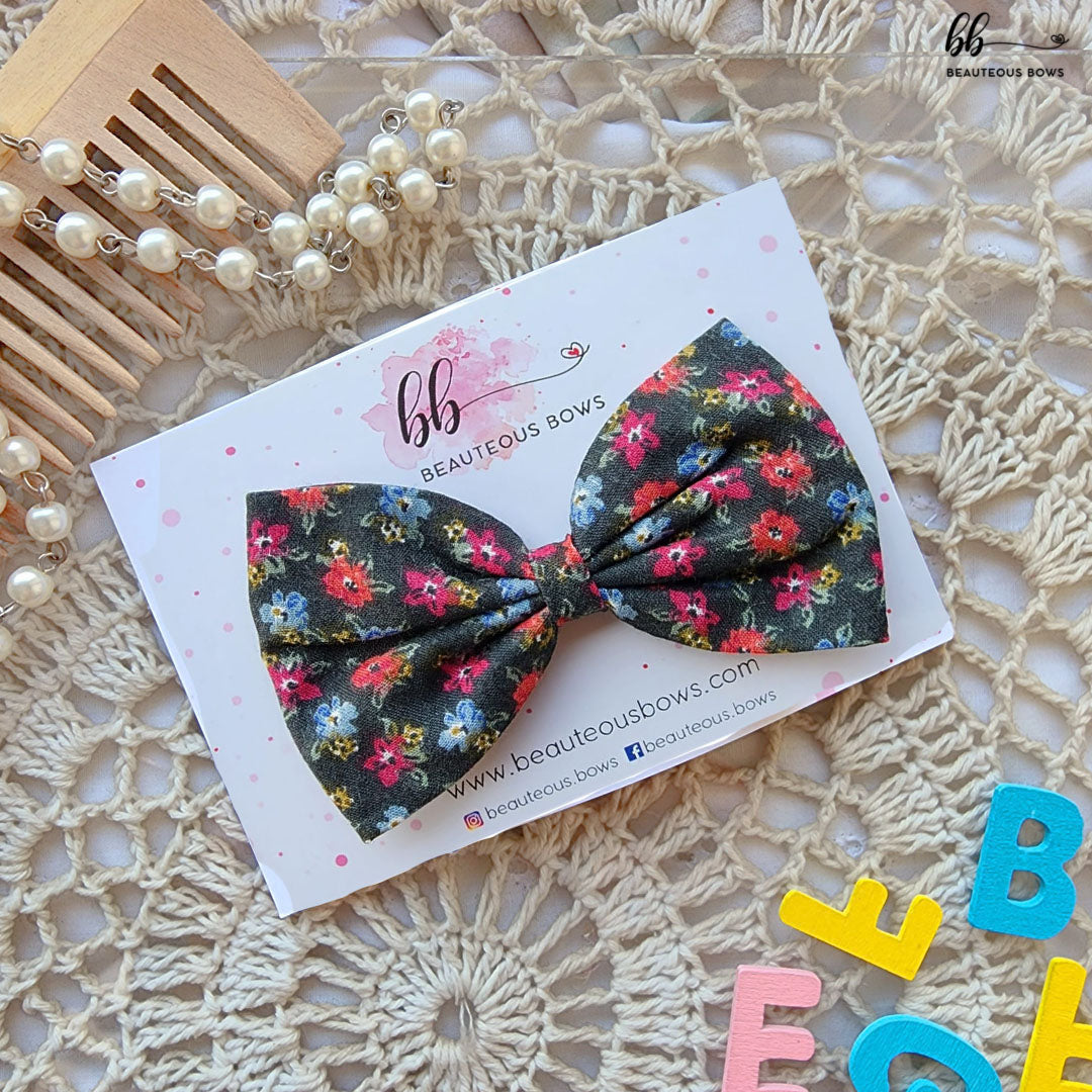 Black Beauty Printed Hair Bow
