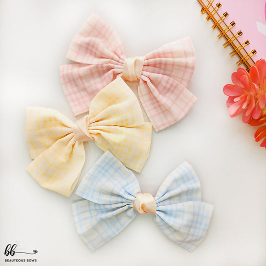 Butterfly Checks Bow