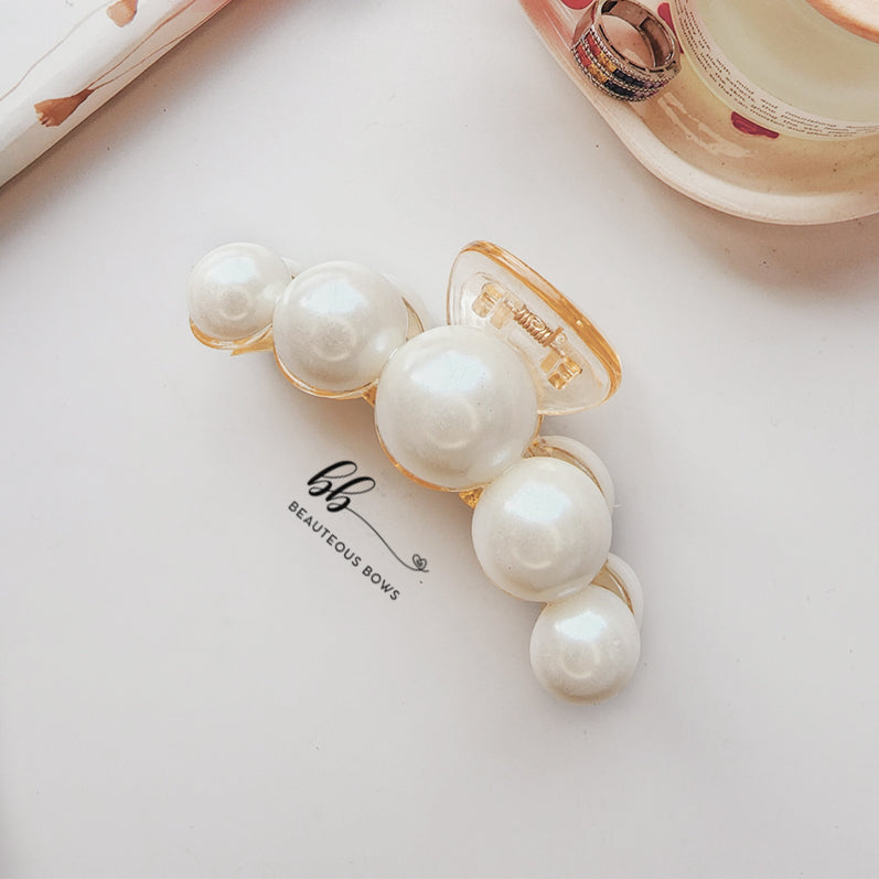 Chunky Pearl Claw Clip