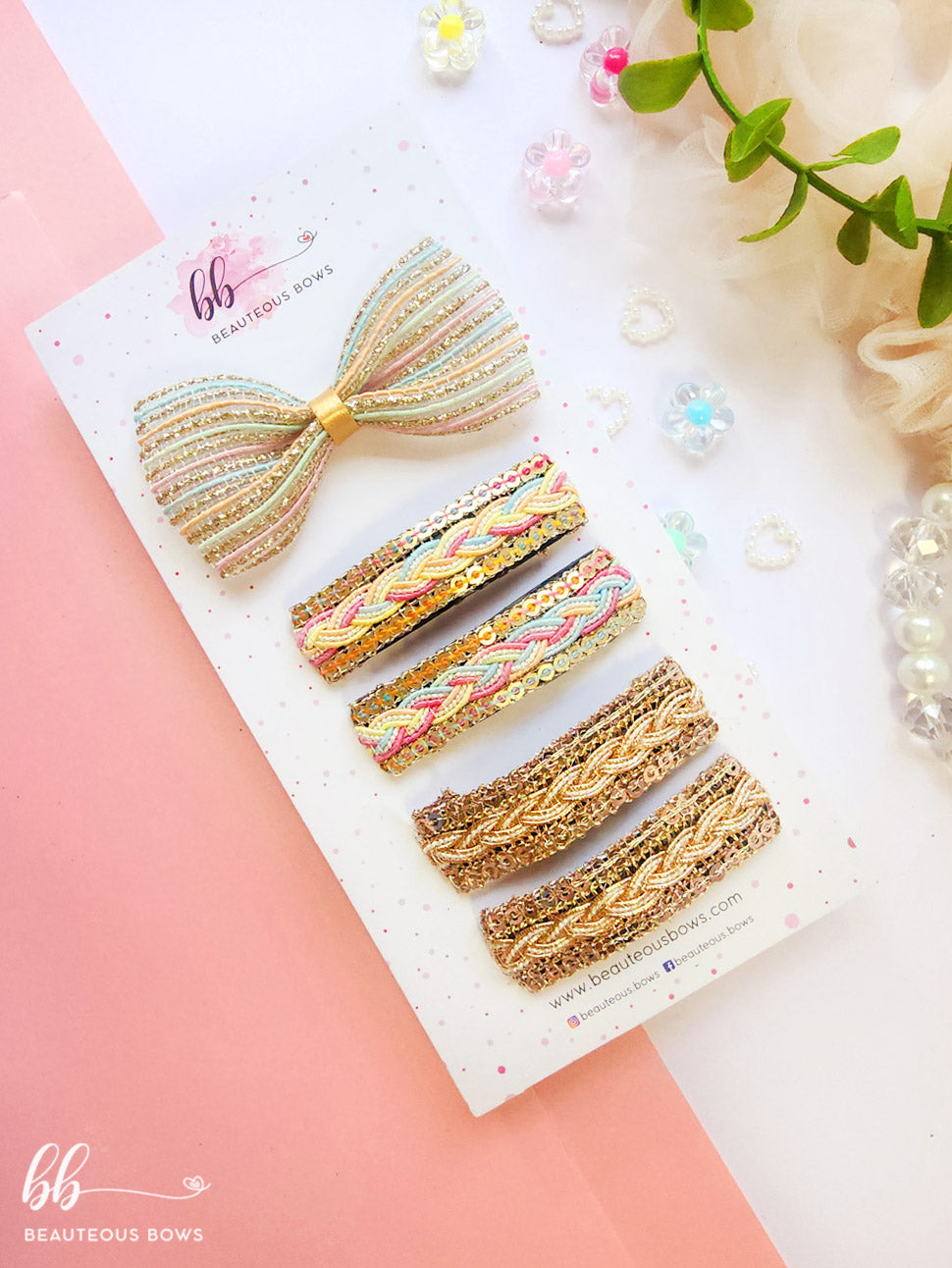 Colourful Festive Tic Tac & Bow Set