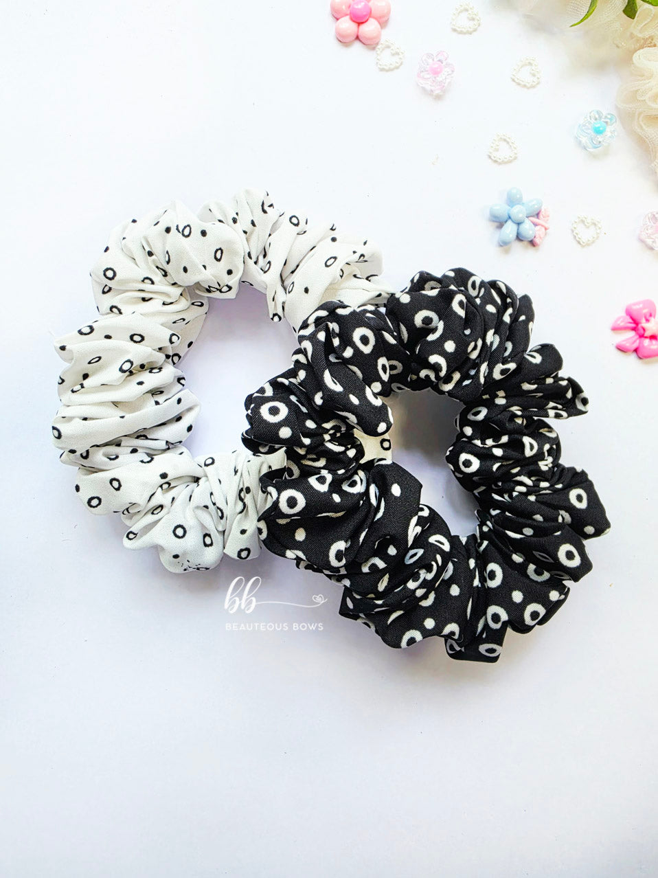 Black & White Scrunchie Set of 2