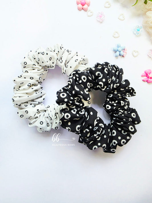 Black & White Scrunchie Set of 2