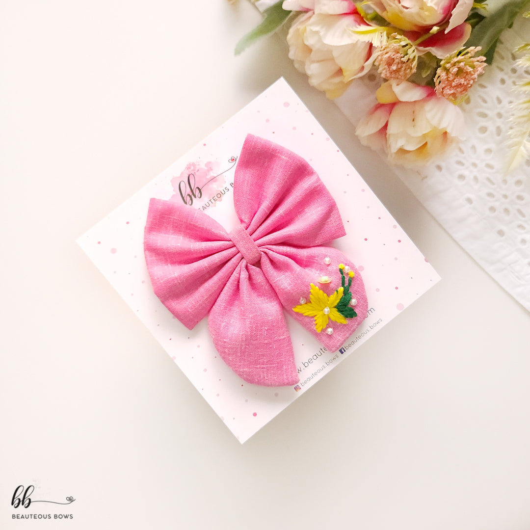 Gardenia Pigtail Hair Bow