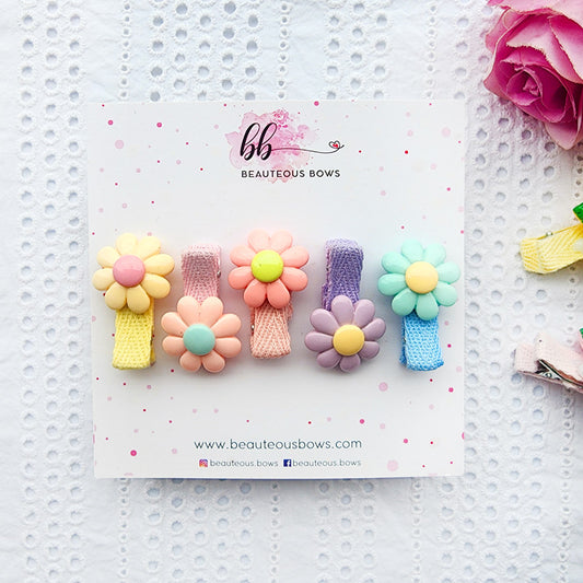 Pastel Cosmos Clip Set