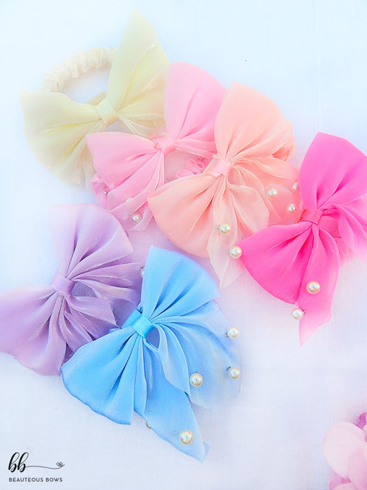 Pearly Bow Hair Tie