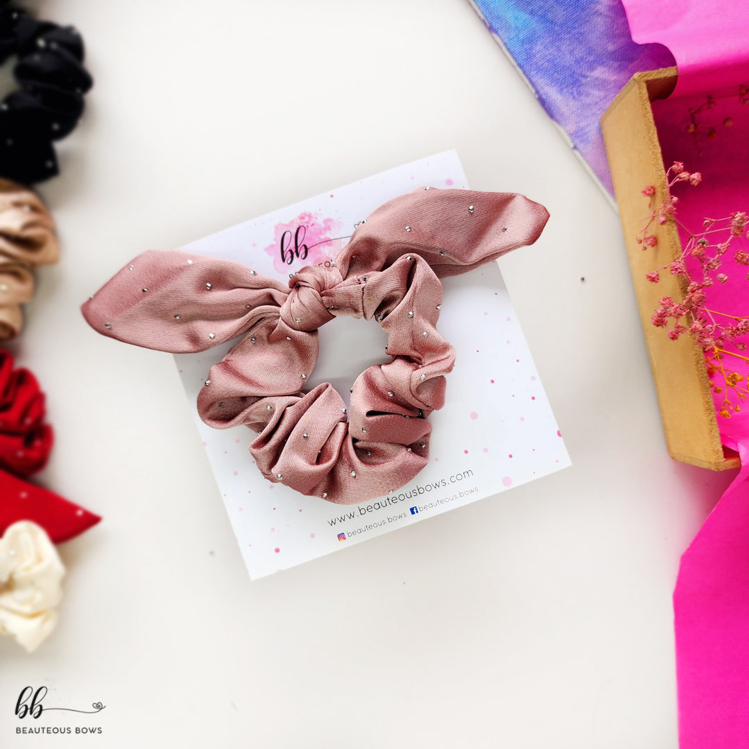 VELVET SCRUNCHIE W/BOW BLUSH ROSE