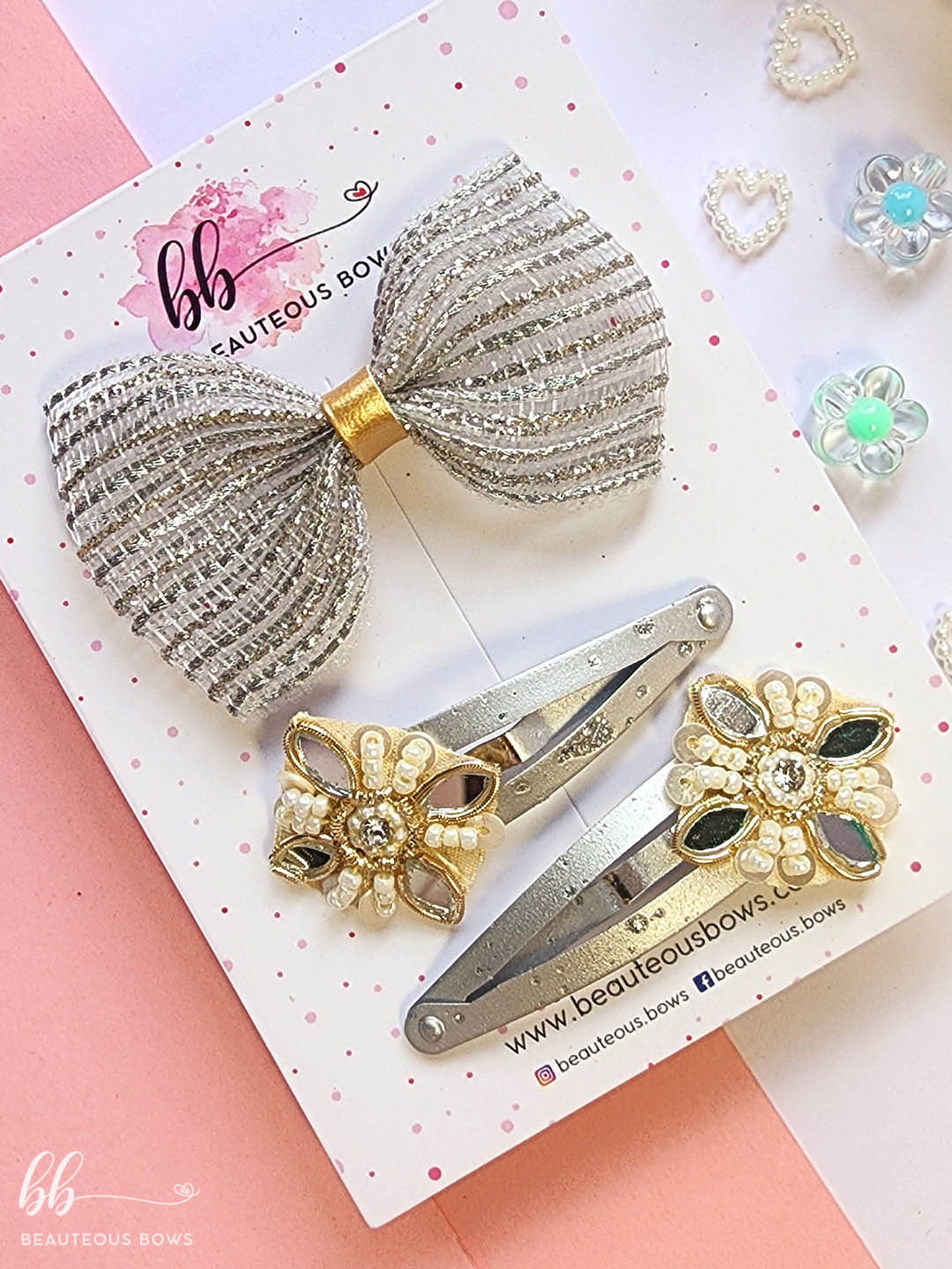 Festive Tic Tac & Bow Set