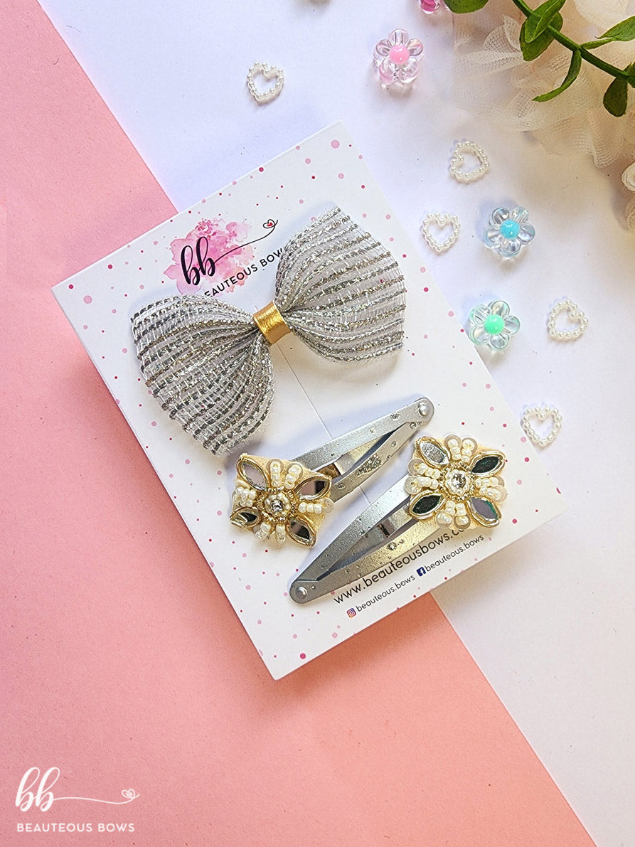 Festive Tic Tac & Bow Set