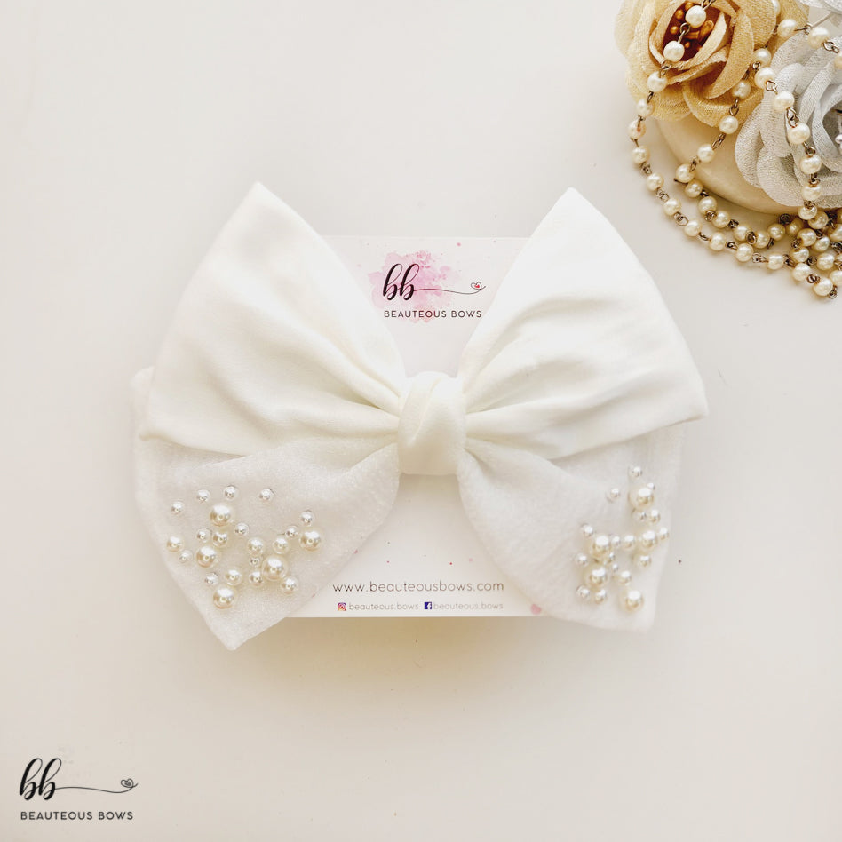 Pretty in Pearls Hair Bow
